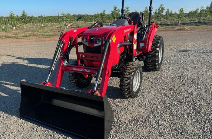 Mahindra 1635 Shuttle