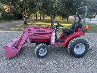 Mahindra 2015 Gear Tractor & Loader 789 hours – used $9,450