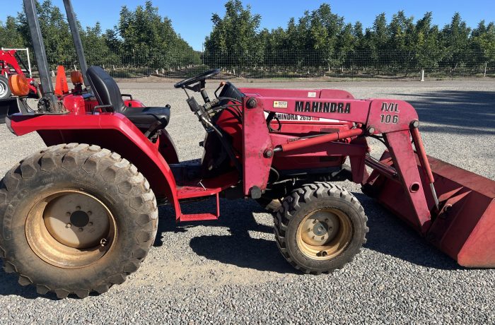 Mahindra 2615 Gear 25HP 1414 hours $9,950- used