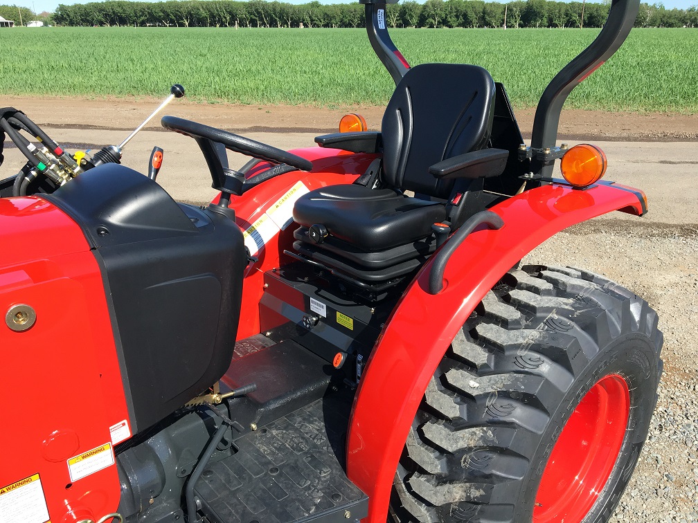 4×4 Branson 2515H Tractor 2,200 LB Loader Lift Capacity! SPECIAL